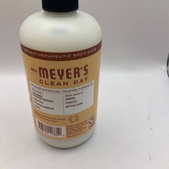 Mrs. Meyers Clean Day Hand Lotion, Oat Blossom, 12 fl oz. - Picture 2 of 2